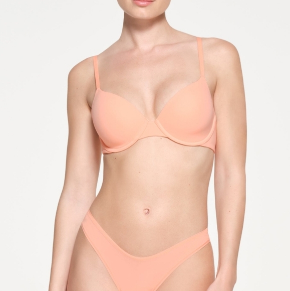 SKIMS TSHIRT BRA - FADED NECTAR - 36B - Picture 4 of 6